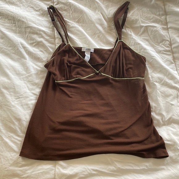 From brand ALFANI size large - Picture 1 of 4